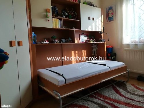 Gyerekszoba_butor_szekrenyaggyal_233991633243373
