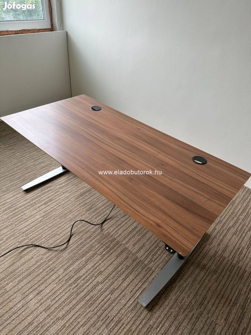 Elektromos_asztal_160x80_cm_373982689177172